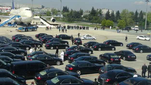 إلموندو الإسبانية : الملك السعودي طَوَّقَ مدينة طنجة وَحَوَّلَها إلى محمية خاصة