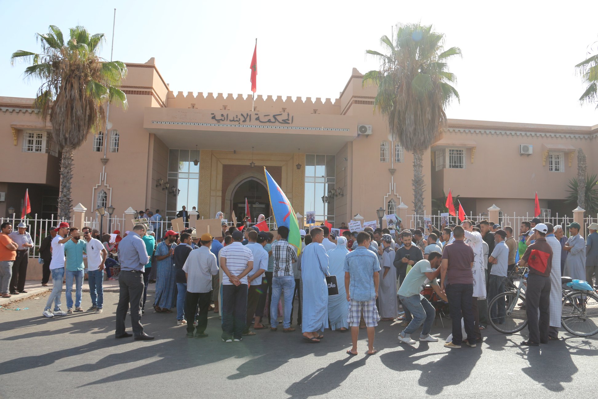 اضغط على الصورة لرؤيتها بالحجم الطبيعي
